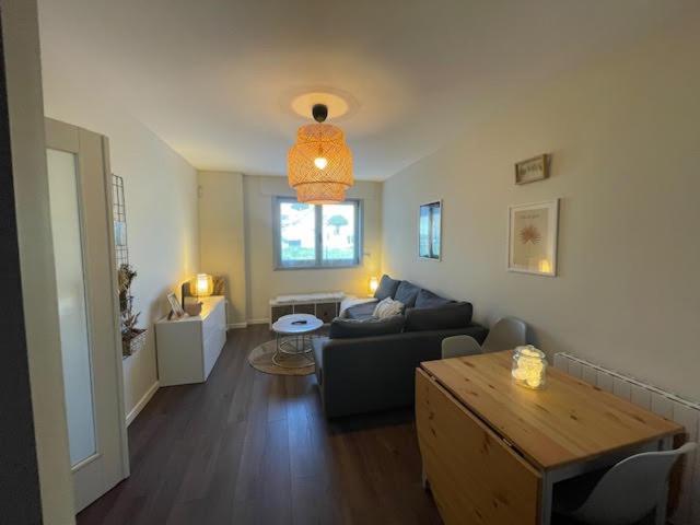 Apartamento A Un Paso De La Playa En Ares Con Piscina Y Parking Exterior foto